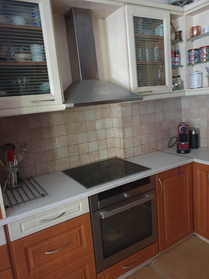 Modern 2Br City Flat 10Min From The Beach Atina Dış mekan fotoğraf