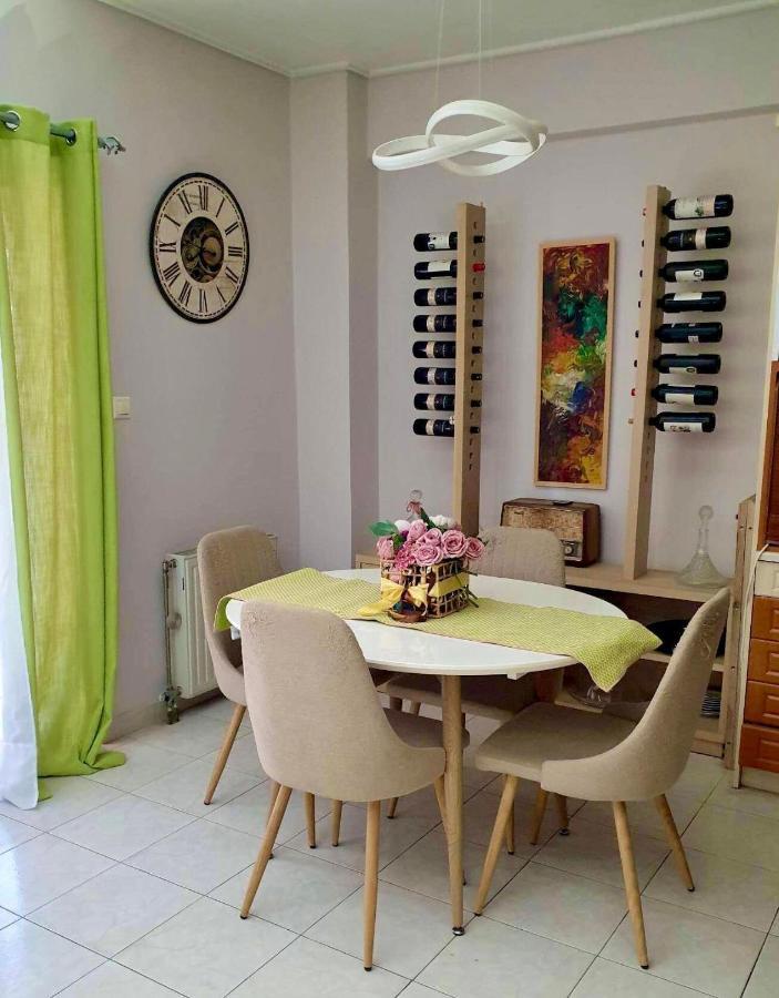 Modern 2Br City Flat 10Min From The Beach Atina Dış mekan fotoğraf
