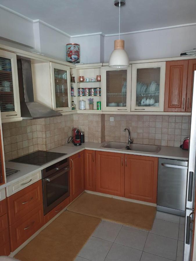 Modern 2Br City Flat 10Min From The Beach Atina Dış mekan fotoğraf